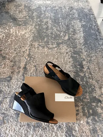 Clark's wedges size 40