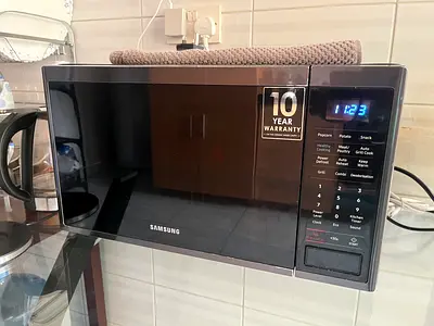 Samsung Microwave In perfect condition.