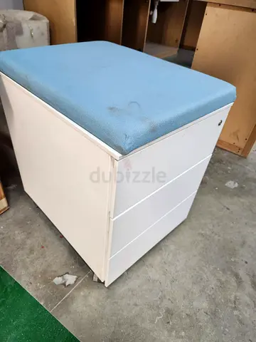 White 3-Drawer Pedestal with Padded Blue Top (Used)