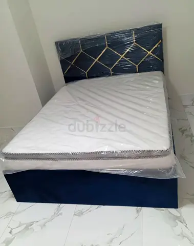 Queen size Bed with mattress 150*190 cm