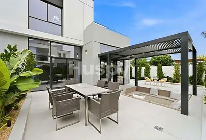 Fully Furnished | Corner Unit | Close to Amenities