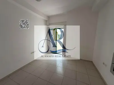 استوديو بخدمات البرج | بلكونة وباركن بجوار حديقة الحميدية