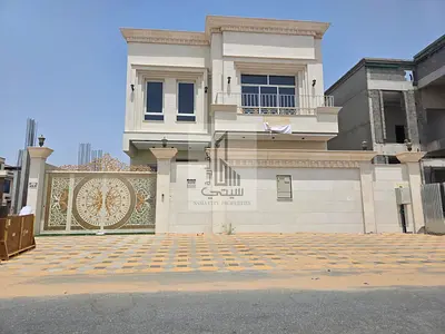 🔥 فيلا مودرن فاخرة للبيع 🔥  تملك حر لكل الجنسيات مع حق التوريث مدى الحياة! 🏡
