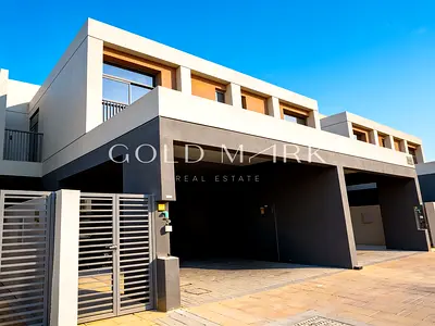 Middle Unit | Vacant | Negotiable | Area Expert