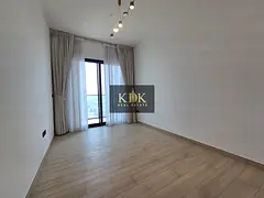 High-Floor 1BR | Downtown City View | Balcony Access