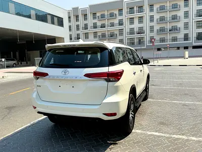 2021 Toyota FORTUNER — фото 10