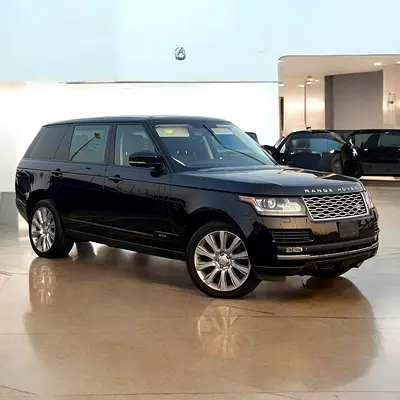 AED 37,000 | Range Rover Vogue LWB | 2014 | Very Clean