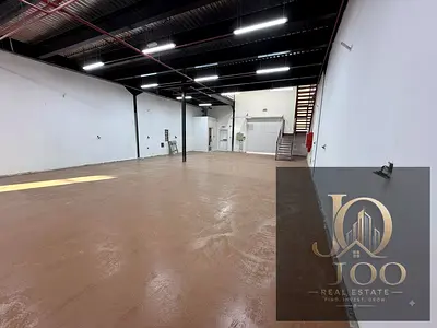 مستودع 3,400 قدم² | أرضي + ميزانين | 29 KW | الجرف الصناعية 1 | جاهز للتخزين والأنشطة التجارية