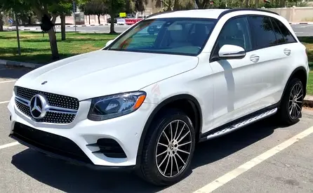 Mercedes Benz GLC 300 - AMG Line