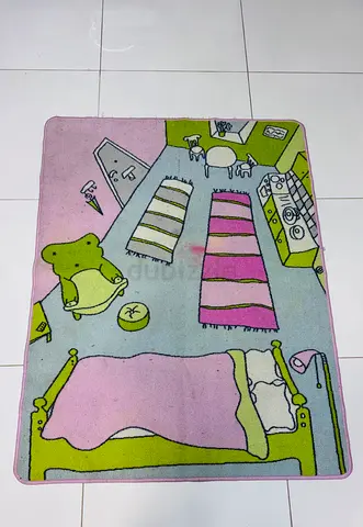 Children's Playroom Rug with Cute Bedroom Print - Good Condition