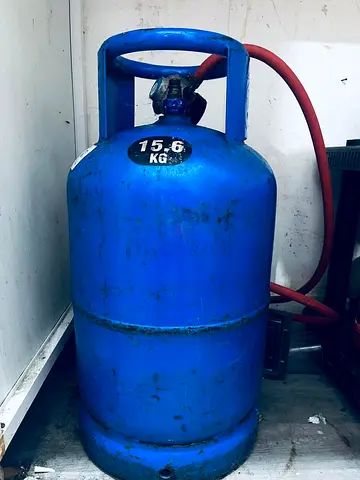 15.6 kg Blue LPG Gas Cylinder - Used