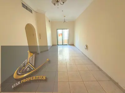 LOW PRICE BIG SIZE APARTMENT 15 DAYS FREE 2 BHK 34 K 6 CHQS BALCONY FAMILY BUILDING NEAR TO BUS STOP