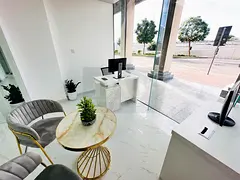 Spacious office | no Commission | near to Metro Station