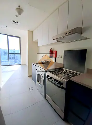 Studio with Panoramic Window View \ huge size \ free entrance to pool and gym \ full covered free parking