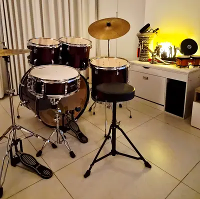 Ludwig acoustic drums full set hardware cymbals and throne