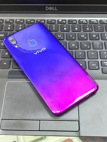 Vivo Y93 dual-camera gradient back phone with fingerprint - good condition