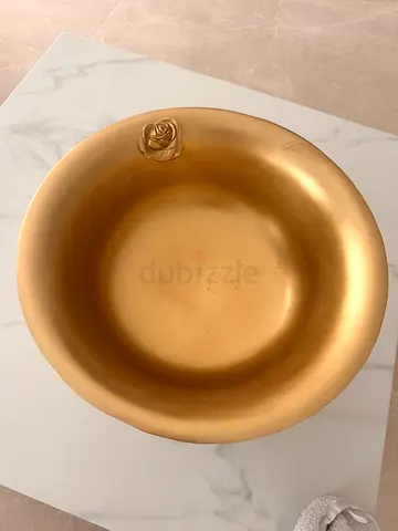 Gold centerpiece bowl