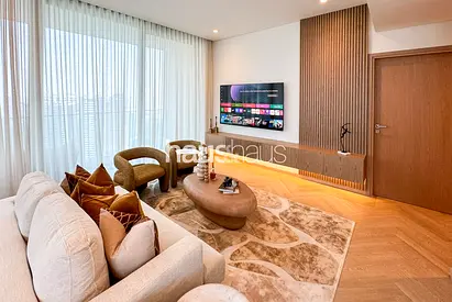 Exclusive | Luxury Furnishing | Brand New