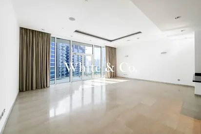 Sea View | West Beach Access | Vacant Now