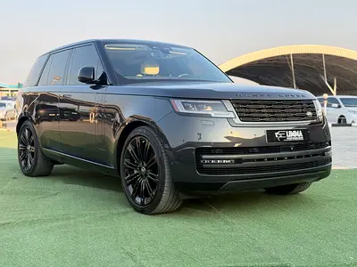 2025 Land Rover Range Rover SE P530 V8