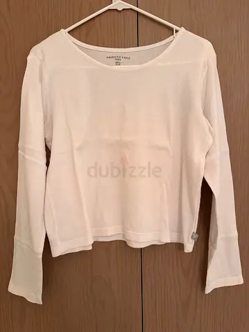 American Eagle Lightweight white long-sleeve knit top - size 16 (13-14Y)