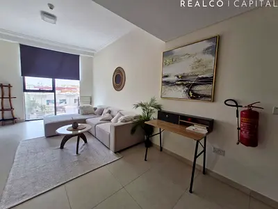 Fully Furnished 1BR | Direct Mall Access | Open View | Street Facing