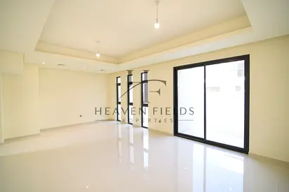 Ready to Move | 3BR + Maid Room | Huge Living Room