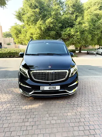 2023 Mercedes V250 Driven LandJet VIP | 32” TV | PS5 | 7 Seater