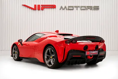 صورة 6 لـ 2021 Ferrari SF90 STRADALE