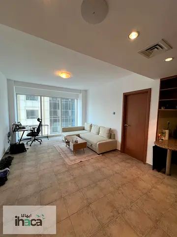 1 Br Fully Furnished Near Metro Station