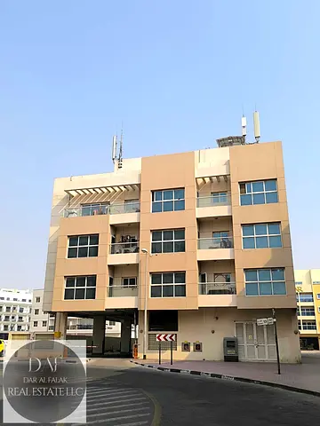 STUDIO FLAT OPEN KITCHEN IN MUHAISNAH 4 TOWARDS GULF MODEL SCHOOL AND NEW DAWN PRIVATE SCHOOL BEHIND MADINA MALL