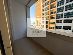 Spacious 2BHK with parking: big hall, fitted kitchen, 3 baths, balcony, flexible cheques, near servi