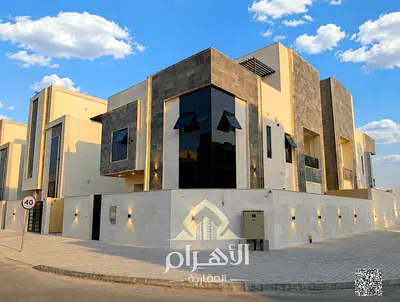 _ _ _ 2floors,roof-Negotiable-freehold-prime location