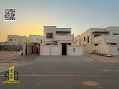 Villa with custom finishing, prime location, no service fees.