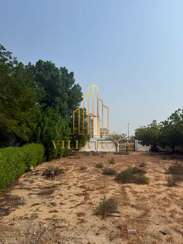فرصة استثمارية كبرى: أرض واسعة للبيع في الطرفا – ضاحية مغيدر، الشارقة