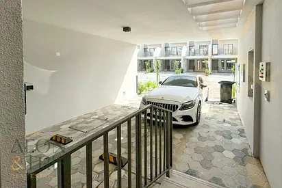 Single row | 3BR+Maid | Specious Layout