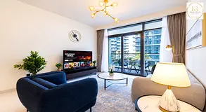 6 cheques | Nice furnished | Ready to move in