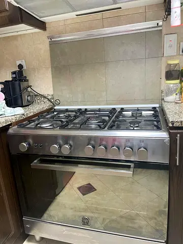 Stainless Steel Freestanding Gas Range with Oven - Good Working Condition