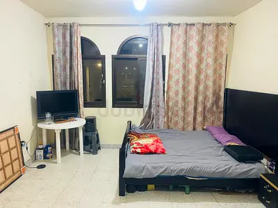 Hall room for rent Shabia 11,kerala couples
