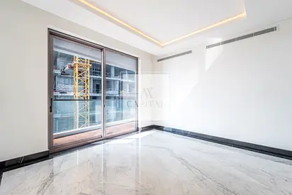 1BR Simplex | Canal View | Private Jacuzzi
