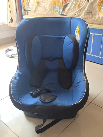 Used blue convertible infant car seat - good condition