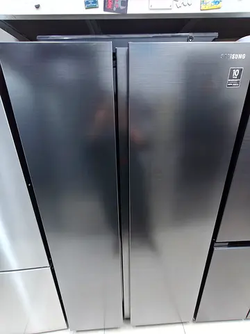 Samsung brand side by side Fridge freezer lastest version