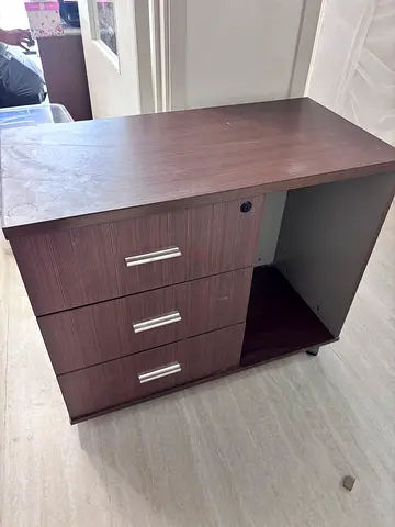Office desk 160x80. With seperate 3 drawer storage