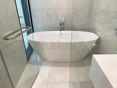 Freestanding Rak ceramics bathtub (Cove)