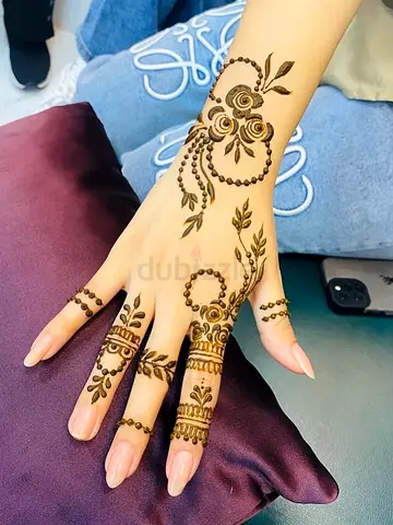 Professional Henna Artist - Bridal & Party - Home Service in Sharjah Muwaileh