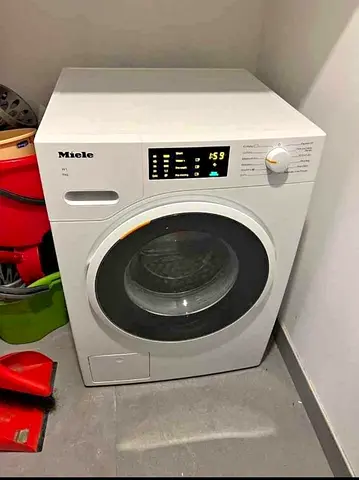 Miele  W1 8kg washing machine