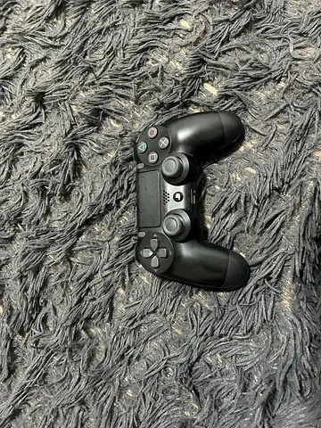 PS4 Controller