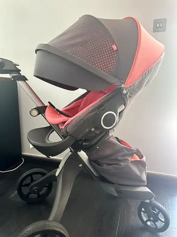 Stokke Xplory Stroller (Push Chair + Baby Cot)