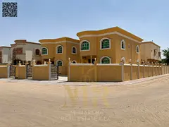 Al Muwaihat 2 – Ajman ~ Corner villa directly next to amenities ~ 5 master bedrooms ~ 5,200 sq. ft