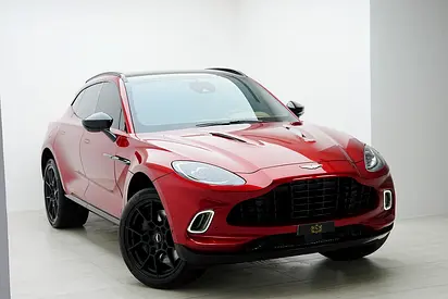 2021 Aston Martin DBX 照片 3